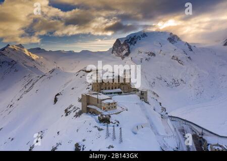 Forschung Station mit Hotel auf dem Gornergrat, Zermatt, Schweiz Stockfoto