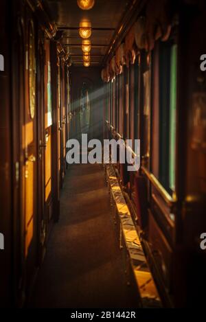 Abteilwagen, Transsibirische Eisenbahn am Baikalsee, Sibirien, Russland Stockfoto