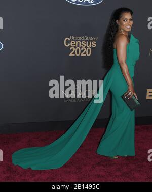 Angela Bassett kommt am Samstag, den 22. Februar 2020, im Pasadena Civic Auditorium in Pasadena, CA zu den 51. NAACP Image Awards. (Foto Von Sthanlee B. Mirador/Sipa USA) Stockfoto