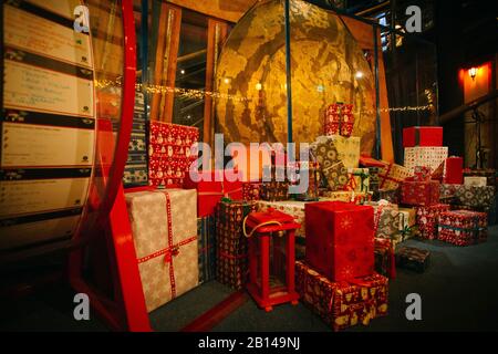 Weihnachtsdorf in Rovaniemi kurz vor Weihnachten, Finnland Stockfoto