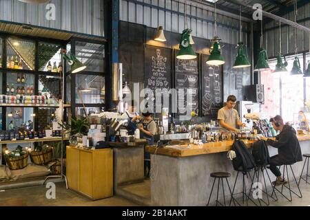 La Viet Café Dalat - Interior von La Viet Café in Dalat, Vietnam, Südostasien. Stockfoto