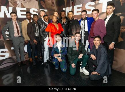 New York, NY - 20. Februar 2020: Darsteller von Jet betreut die "West Side Story"-Wiederbelebung von Broadway-Musical-Eröffnungs-Nacht nach der Party im IAC Building Stockfoto