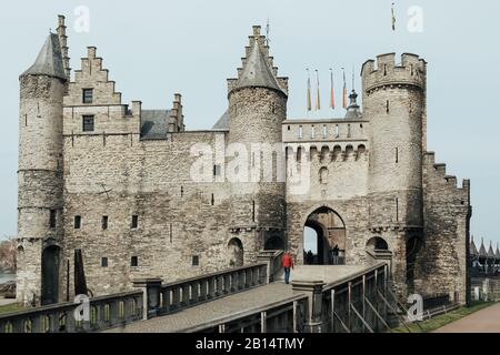 Mittelalterlichen Burg Het Steen in Antwerpen. Schloss Han Steen iz Wahrzeichen und touristische Hauptattraktion in antwerpen. Stockfoto