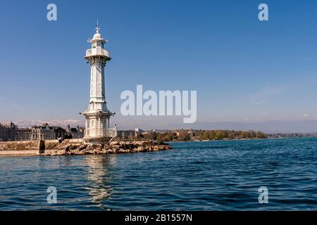 Genf, Schweiz - 14 April, 2019: Leuchtturm am Genfer See (Lac Leman), Genf, Schweiz - Bild Stockfoto