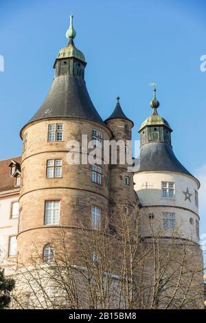 Blick auf das Schloss Montbeliard am sonnigen Tag im französischen Doubs Stockfoto