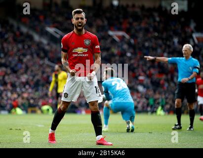 Bruno Fernandes von Manchester United reagiert, nachdem er nach einem Foul von Watfords Torhüter Ben Foster während des Premier-League-Spiels in Old Trafford, Manchester, mit einem Elfmeter belegt wurde. Stockfoto