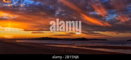 Somo Strand. Panoramaaussicht. Kantabrien, Spanien. Stockfoto