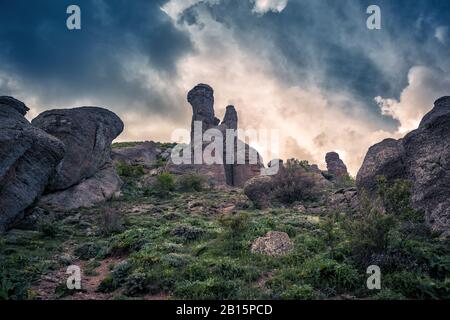 Tal der Geister - Felsformationen des Demerdji-Gebirges. Landschaft der Krim, Russland. Stockfoto