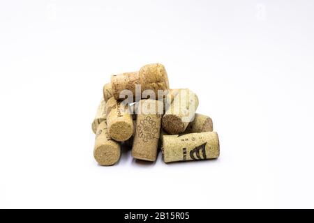 Haufen gebrauchter Wein und Champagner Holzkorken Stockfoto