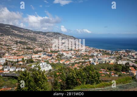 Panoramablick über Funchal auf der Insel Madeira. Portugal Stockfoto