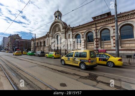 Sofia, Bulgarien - 23. Februar 2020: Halite ist ein überdachter Markt im Zentrum von Sofia, der Hauptstadt Bulgariens, am Marie Louise Boulevard gelegen. Es Stockfoto