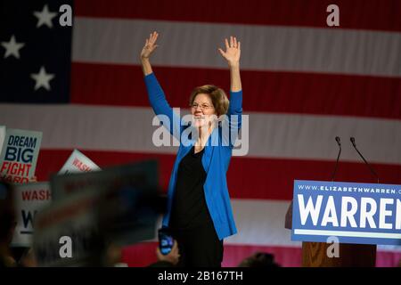 Senator Elizabeth Warren spricht auf einer Wahlkampfveranstaltung im Seattle Center am 22. Februar 2020 in Seattle, Washington. Stockfoto