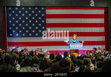 Seattle, Vereinigte Staaten. Februar 2020. Senator Elizabeth Warren spricht auf einer Wahlkampfveranstaltung im Seattle Center am 22. Februar 2020 in Seattle, Washington. Credit: The Photo Access/Alamy Live News Stockfoto