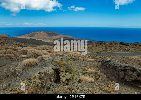 Vulkanische Landschaft in der Nähe des Orchilla-Leuchtturms. Südwestküste der Insel El Hierro. Spanien. Stockfoto