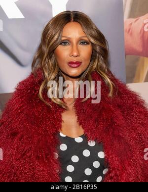 New York, Vereinigte Staaten. Februar 2020. Iman besucht am Broadway die Eröffnungsnacht der "West Side Story" im Broadway Theatre (Foto von Lev Radin/Pacific Press) Credit: Pacific Press Agency/Alamy Live News Stockfoto