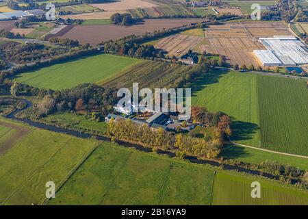 Luftbild, Seniorenzentrum Haus Golten, Fluss Niers, Geldern, Niederrhein, Nordrhein-Westfalen, Deutschland, Altenheim, Seniorenheim, Seniorenheim Stockfoto