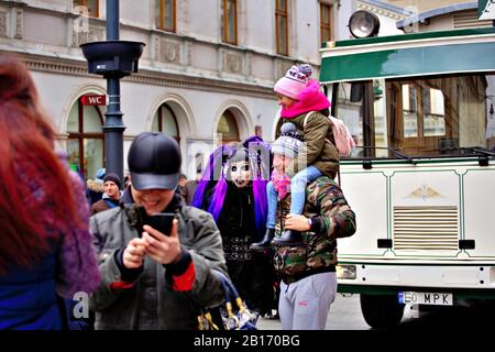 Sonntag, 23. Februar 2020: Karneval in Lodz in Lodz: Großer Umzug entlang der Piotrkowska-Straße am letzten Karnevalswochenende Stockfoto