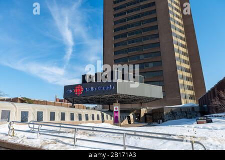 Montreal Quebec Kanada 23. Februar 2020: CBC-Funkgebäude in Montreal am Eingang Stockfoto
