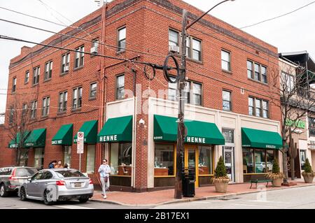 Das Henne Juweliergeschäft in der Walnut Street im Viertel Shadyside. High-End Schmuck und Rolex-Uhren können hier, Pittsburgh, PA, USA gekauft werden Stockfoto