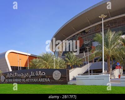 Doha, KATAR -12 DEC 2019- Blick auf die Ali bin Hamad Al-Attiyah Arena, ein Hallensportstadion in Doha, Katar, gebaut für das Olympische Komitee von Katar. Stockfoto