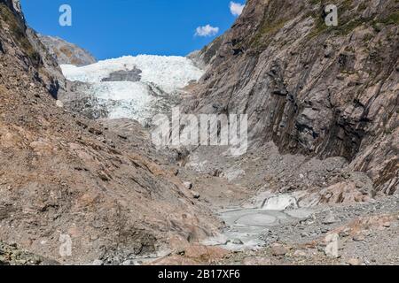 Neuseeland, Westland District, Franz Josef, niedrige Winkelansicht des Franz Josef Gletscherrückens Stockfoto