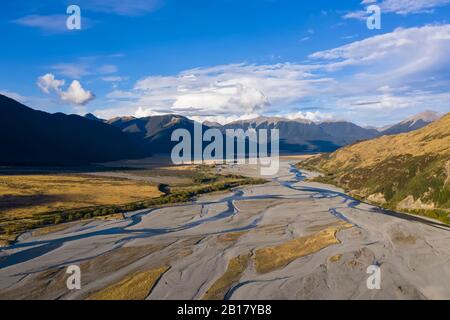 Neuseeland, landschaftlich schöner Blick auf den Waimakariri River im Arthurs Pass National Park Stockfoto