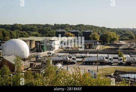 Basingstoke, Großbritannien - 21. September 2019: Blick auf die Abwasserwerke in Chineham, Basingstoke, betrieben von Thames Water. Stockfoto