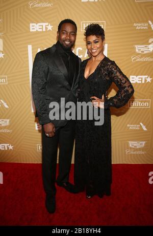 Beverly Hills, Ca. Februar 2020. Michael Jai White, Gillian Iliana White, bei der Verleihung der American Black Film Festival Honors Awards Im Beverly Hilton Hotel in Beverly Hills California am 23. Februar 2020. Kredit: Faye Sadou/Media Punch/Alamy Live News Stockfoto