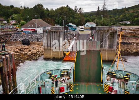 Caledonian MacBrayne Fähre von Armadale auf der Isle of Skye über den Sound of Sleat nach Mallaig, Lochaber, Schottland Stockfoto