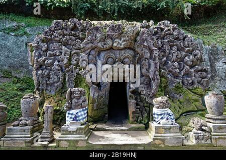 Gianyar, Bali Island, Indonesien. Mai 2019. Goa Gajah, die berühmte Touristenattraktion, ist eine bedeutende hinduistische archäologische Stätte. Stockfoto