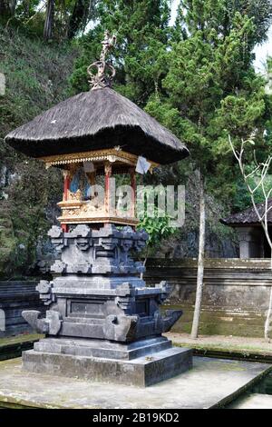 Gianyar, Bali Island, Indonesien. Mai 2019. Goa Gajah, die berühmte Touristenattraktion, ist eine bedeutende hinduistische archäologische Stätte. Stockfoto