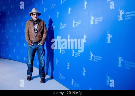 21. Februar 2020, Berlin: 70. Berlinale, Photocall, Special Gala, 'Minamata': Johnny Depp, Schauspieler. Das Internationale Filmfestival findet vom 20.02. Bis 01.03.2020 statt. Foto: Christoph Soeder / dpa Stockfoto