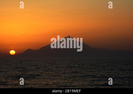 Griechenland, Sonnenuntergang auf dem Berg Athos Stockfoto