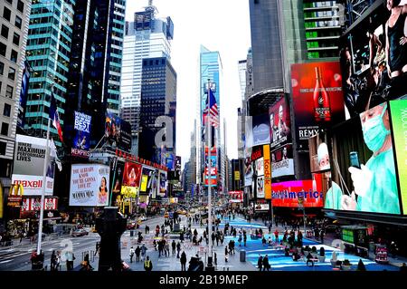 Landschaftsfoto von Times Square, Manhattan in New York City 1998, USA Stockfoto