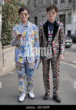 Italien. Februar 2020. Mode-Blogger und Models Street Style Outfit vor und nach Dolce & Gabbana Modenschau während der Mailänder Modenwoche Herbst/Winter 2020/2021 (Foto von Luca Ponti/Pacific Press) Credit: Pacific Press Agency/Alamy Live News Stockfoto