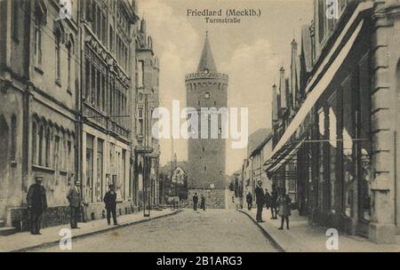 Friedland (Meckel.), Mecklenburg-Vorpommern - Turmstraße Stockfoto