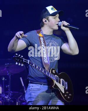 13. Februar 2020: Country-Sänger Travis Denning tritt auf Der Sylvee in Madison, Wisconsin auf. Ricky Bassman/CSM Stockfoto