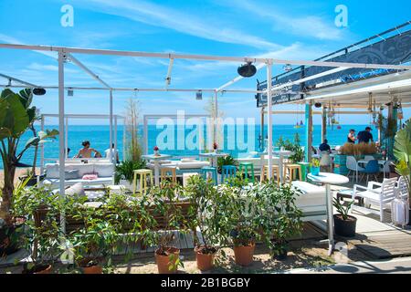 Strandbar in Pineda de Mar, Barcelona, Spanien Stockfoto