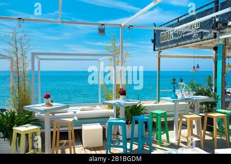 Strandbar in Pineda de Mar, Barcelona, Spanien Stockfoto
