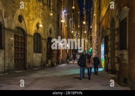 Malerische Aussicht in Siena während der Weihnachtszeit. Toskana, Italien. Stockfoto