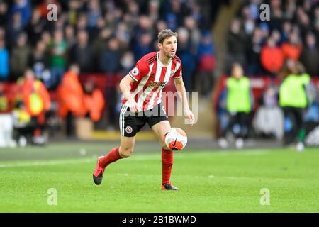 Februar 2020, Bramall Lane, Sheffield, England; Premier League, Sheffield United gegen Brighton und Hove Albion: Chris Basham (6) von Sheffield United in Aktion Stockfoto