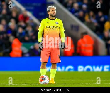 Februar 2020, King Power Stadium, Leicester, England; Premier League, Leicester City gegen Manchester City: Sergio Aguero (10) von Manchester City vor dem Start Stockfoto