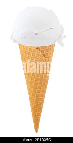 Vanilleeis im Kegel auf weißem Grund mit Schneideweg Stockfoto