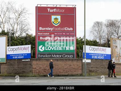 Februar 2020, Turf Moor, Burnley, England; Premier League, Burnley V Bournemouth: Signage Outside the Ground Stockfoto