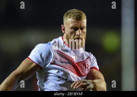 Februar 2020, Totally Wicked Stadium, St Helens, England; World Club Challenge, Saint Helens gegen Sydney ROOSTERS: Luke Thompson (10) von St Helens während der Aufwärmphase Stockfoto