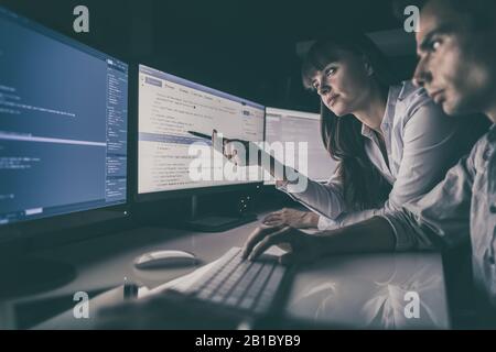Die Entwicklung Programmierung und Coding Technologies. Website Design. Cyber Space Konzept. Stockfoto