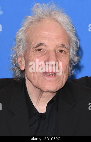 Berlin, Deutschland. Februar 2020. Der amerikanische Filmemacher Abel Ferrara besucht die Fotocall für Sibirien während des 70. Internationalen Filmfestivals in Berlin im Grand Hyatt Hotel in Berlin am 24. Februar 2020. Foto von Paul Treadway/Credit: UPI/Alamy Live News Stockfoto