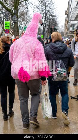 Rosenmontagszug in DŸsseldorf, Straßenkarneval, Stockfoto
