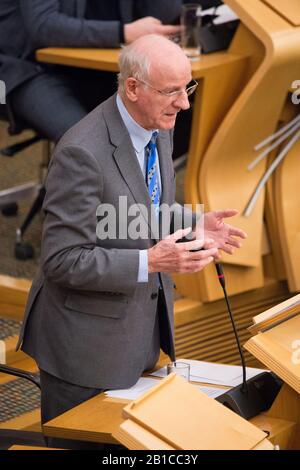 Edinburgh, Großbritannien. Februar 2020. Abgebildet: Gil Paterson MSP - Scottish National Party MSP für Clydebank & Milngavie Szenen aus der Debattierkammer des schottischen Parlaments in Holyrood, Edinburgh. Stockfoto