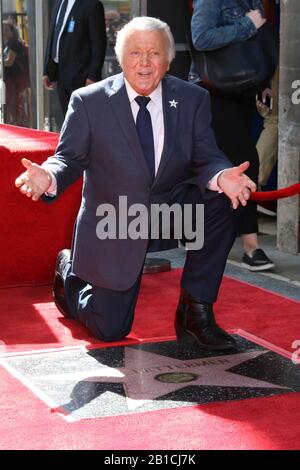Februar 2020, Los Angeles, CA, USA: Los ANGELES - 24. FEBRUAR: Tony Butala bei der Lettermen Star Zeremonie auf dem Hollywood Walk of Fame am 24. Februar 2019 in Los Angeles, CA (Credit Image: © Kay Blake/ZUMA Wire) Stockfoto